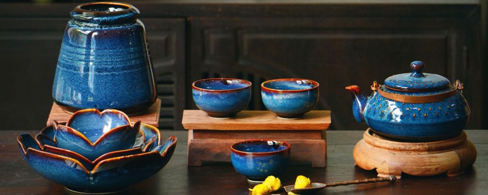 Bộ gốm sứ men hoả biển độc đáo của Việt Nam.