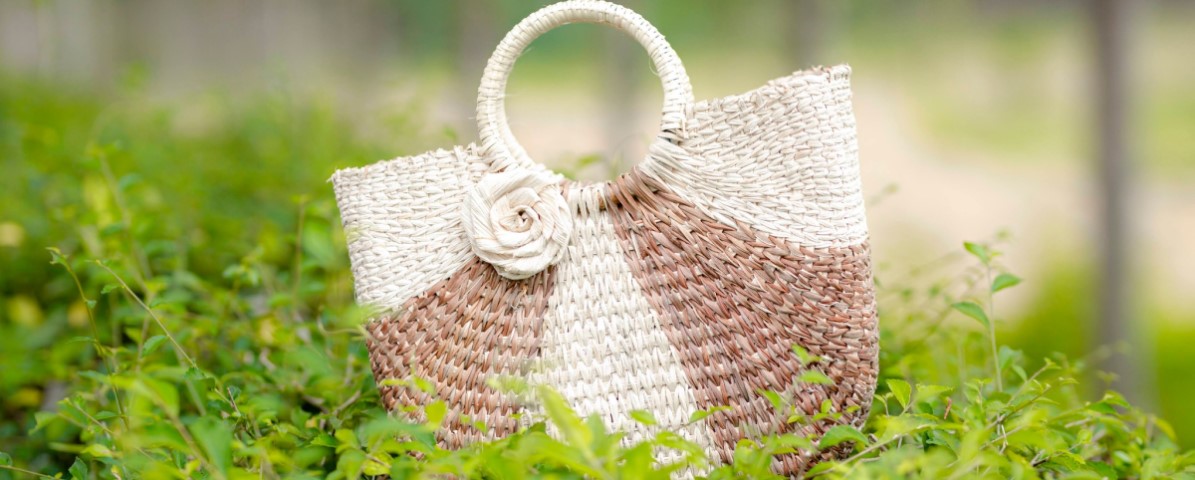 Túi cói lục bình thời trang.