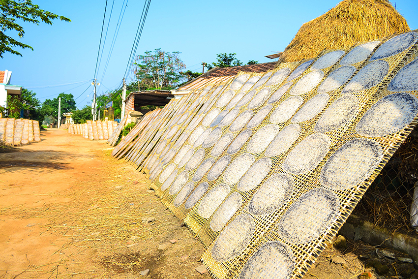 Làng bánh tráng Trường Cửu