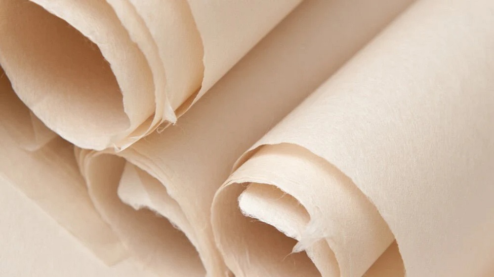 Giấy washi là loại giấy truyền thống nổi tiếng của Nhật Bản.